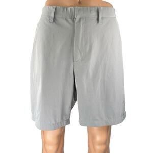 Fabletics The High Side Men's Light Gray Performance Golf Khaki Chino Shorts L